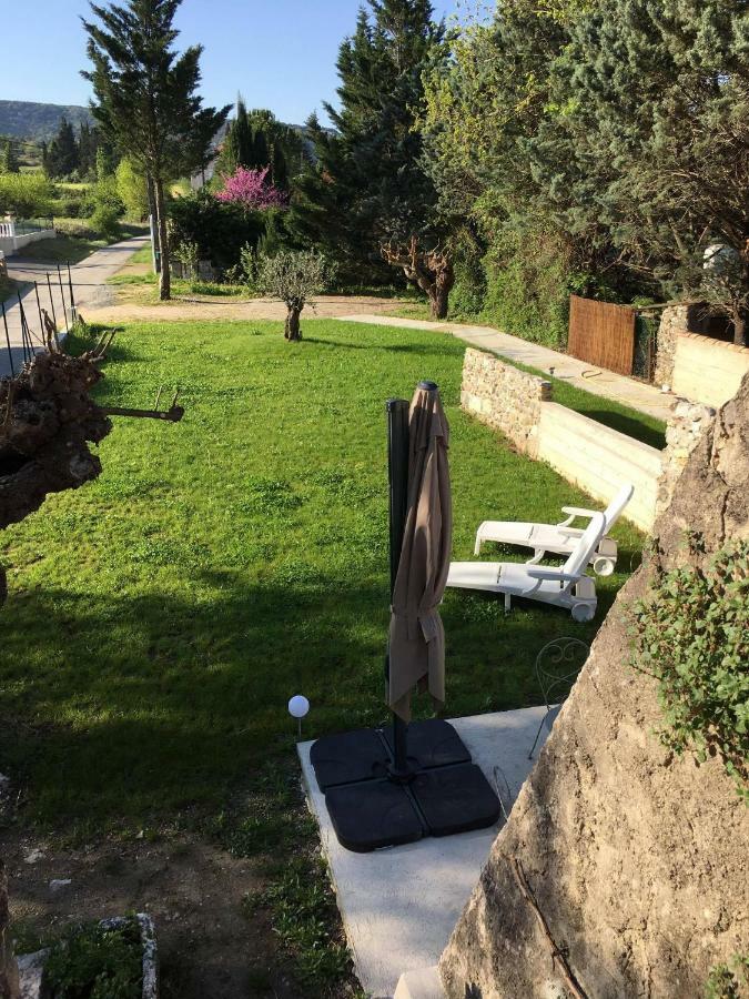Gites "Oustaou De Bourboul" Grospierres Buitenkant foto